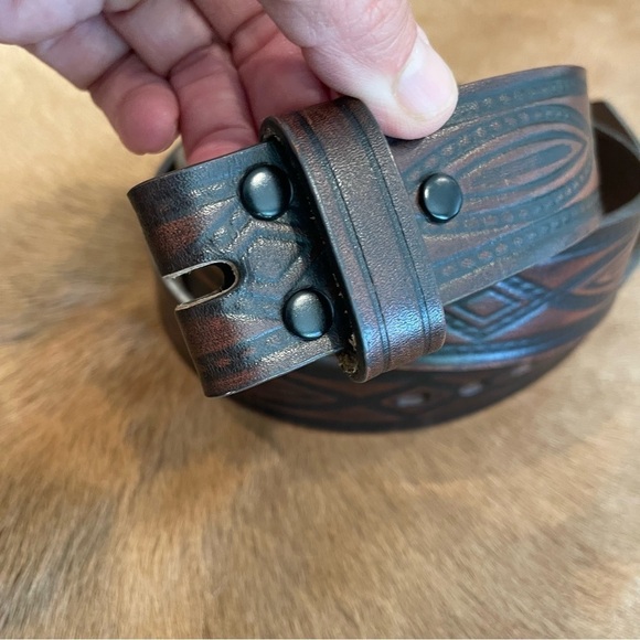 Wrangler Men's Diamond Rope Embossed Brown Leather Belt - Picture 5 of 6